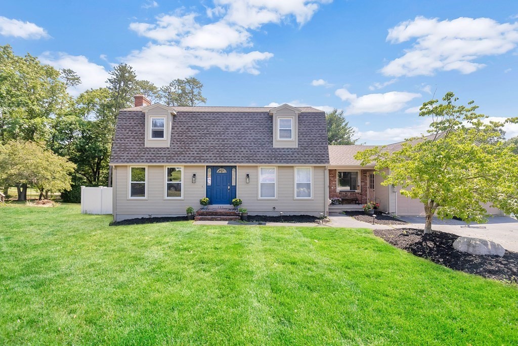 243 Basil Road Chicopee, MA 01020 - Photo 1 of 35 Gallery Image 1