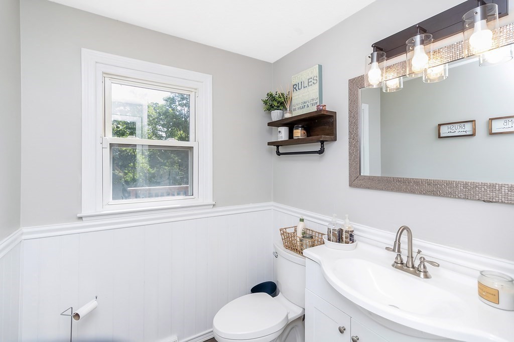 243 Basil Road Chicopee, MA 01020 - Photo 14 of 35 Gallery Image 14
