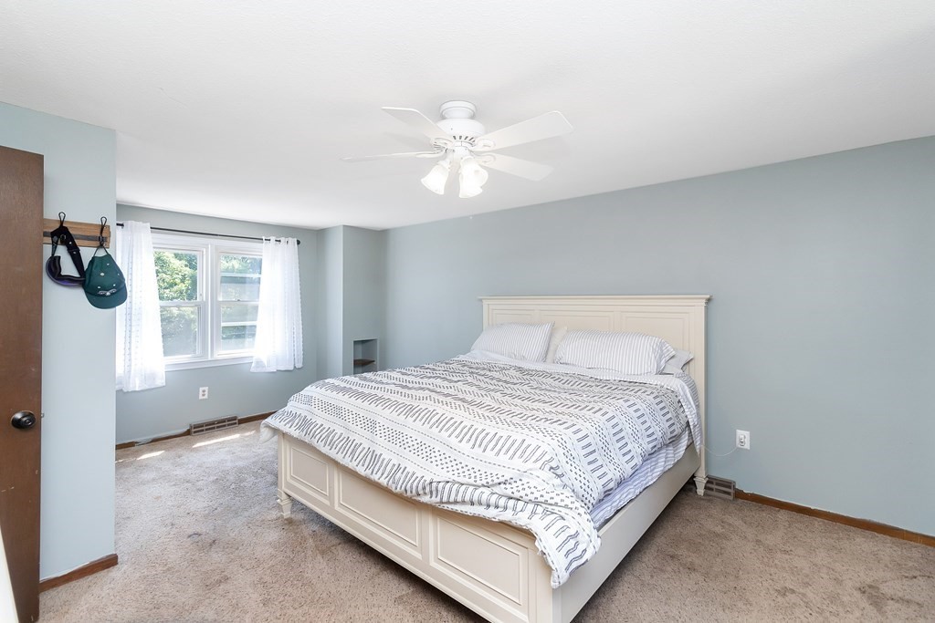 243 Basil Road Chicopee, MA 01020 - Photo 23 of 35 Gallery Image 23
