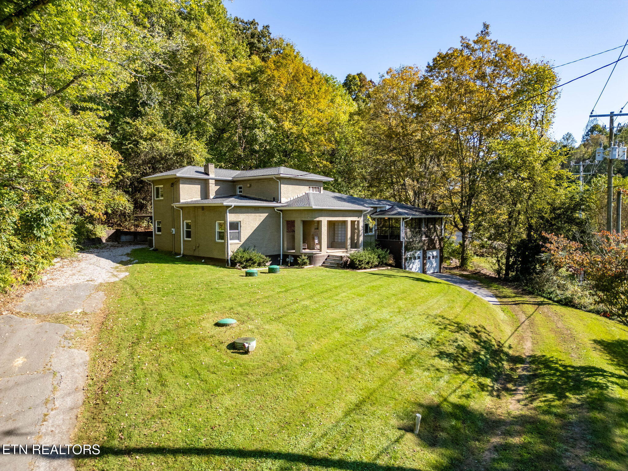 6908 Weaver Road Knoxville, TN 37931 - Photo 3 of 43 3