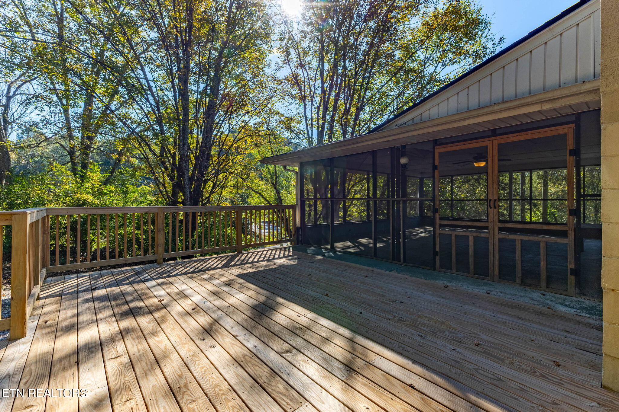 6908 Weaver Road Knoxville, TN 37931 - Photo 37 of 43 41