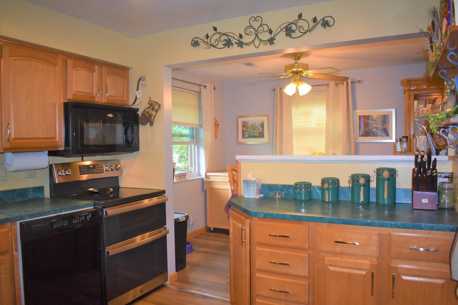 3441 Kleeman Road Cincinnati, OH 45211 - Photo 8 of 32