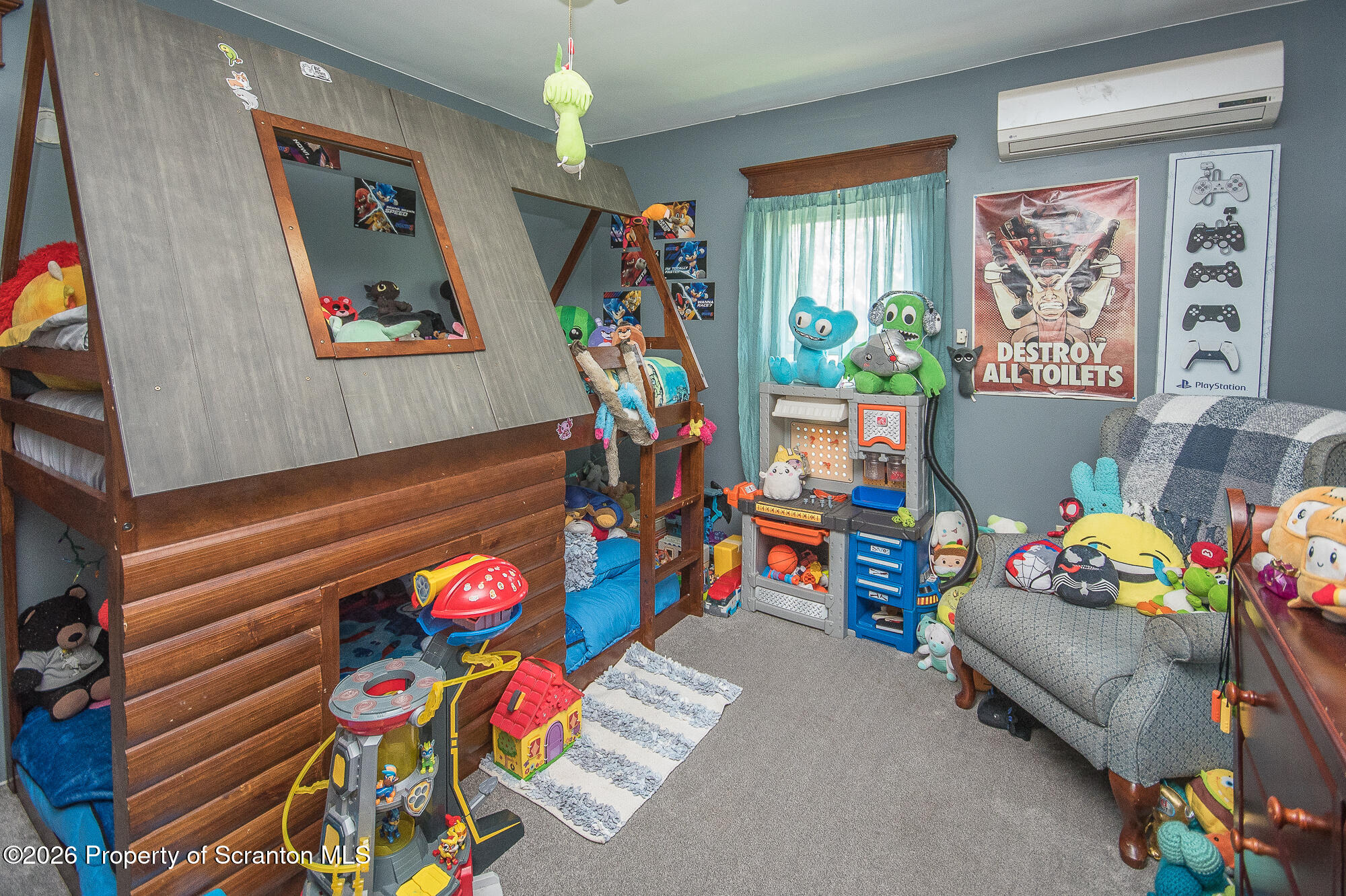 629 Clinton Street Forest City, PA 18421 - Photo 23 of 28 Bedroom