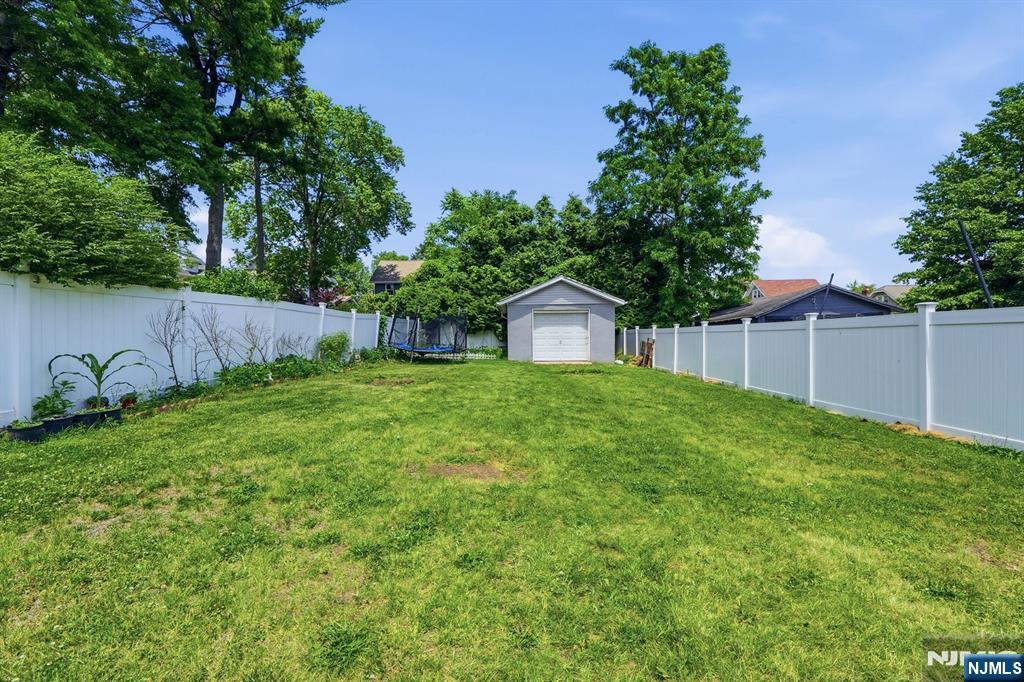 65 Franklin Road Teaneck, NJ 07666 - Photo 38 of 41