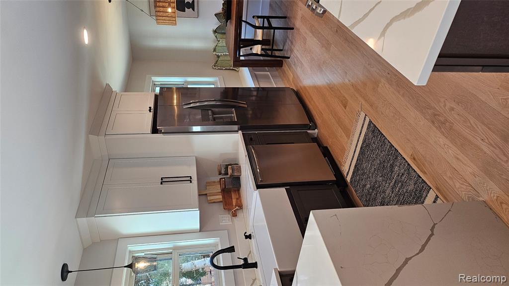 54232 Mound Road Utica, MI 48316 - Photo 7 of 21