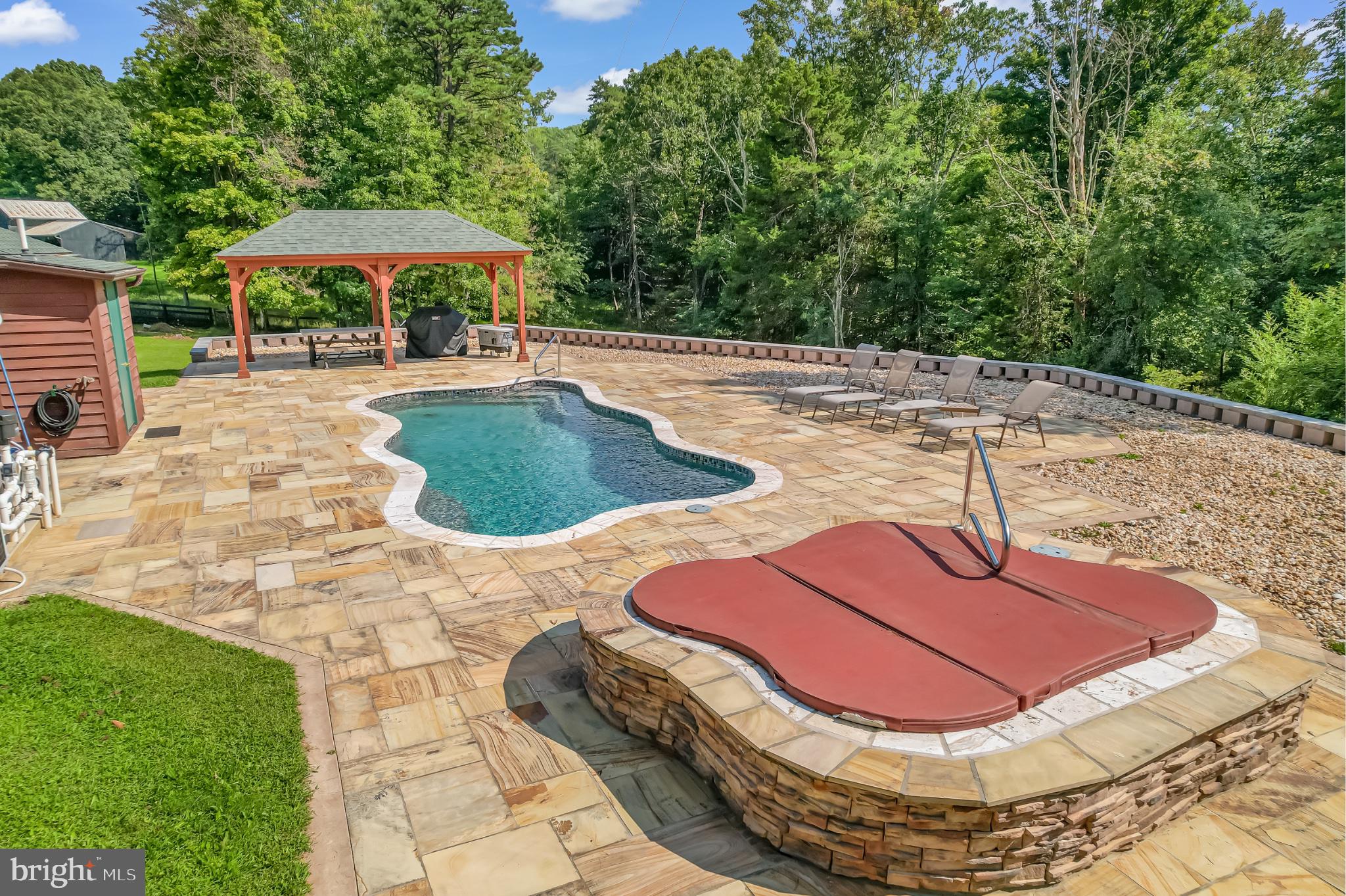 329 Hawks Nest Road High View, WV 26808 - Photo 68 of 81 Pool & Hot Tub
