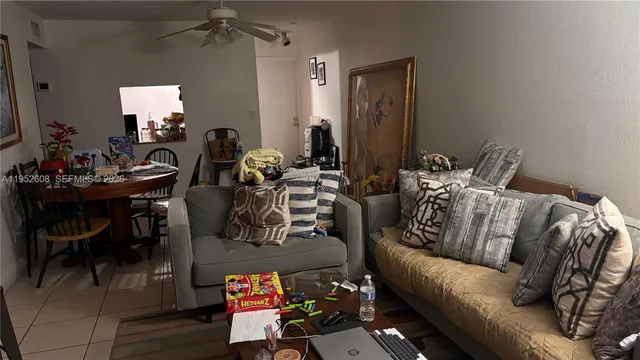 $1,900 | 961 Northwest 45th Street, Unit 7, Deerfield Beach, FL 33064