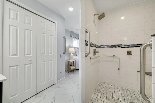 $200,000 | 29250 US Highway 19 North, Unit 537, Clearwater, FL 33761