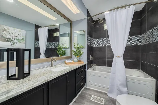 $200,000 | 29250 US Highway 19 North, Unit 537, Clearwater, FL 33761