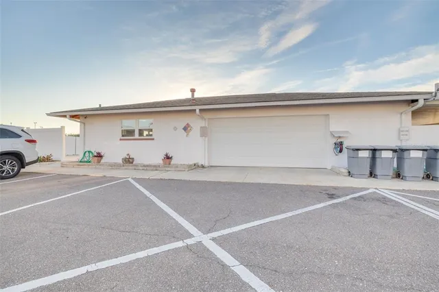 $200,000 | 29250 US Highway 19 North, Unit 537, Clearwater, FL 33761