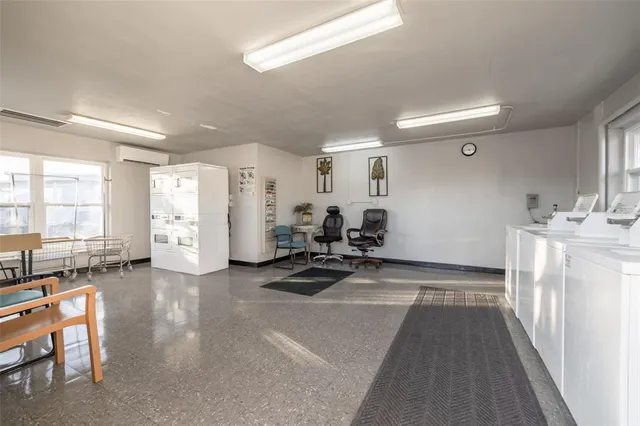 $200,000 | 29250 US Highway 19 North, Unit 537, Clearwater, FL 33761