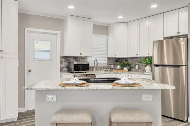 $200,000 | 29250 US Highway 19 North, Unit 537, Clearwater, FL 33761