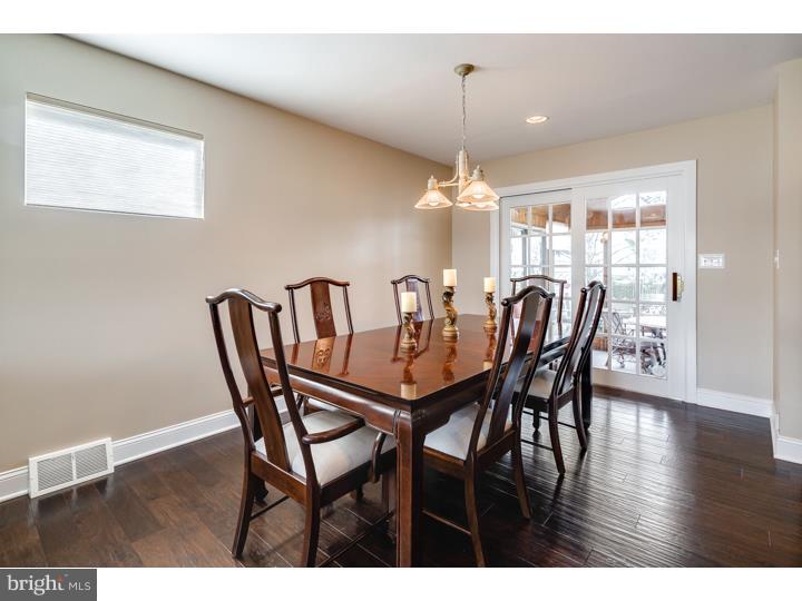 408 Yorkshire Road Cherry Hill, NJ 08034 - Photo 8 of 23 Dining Room
