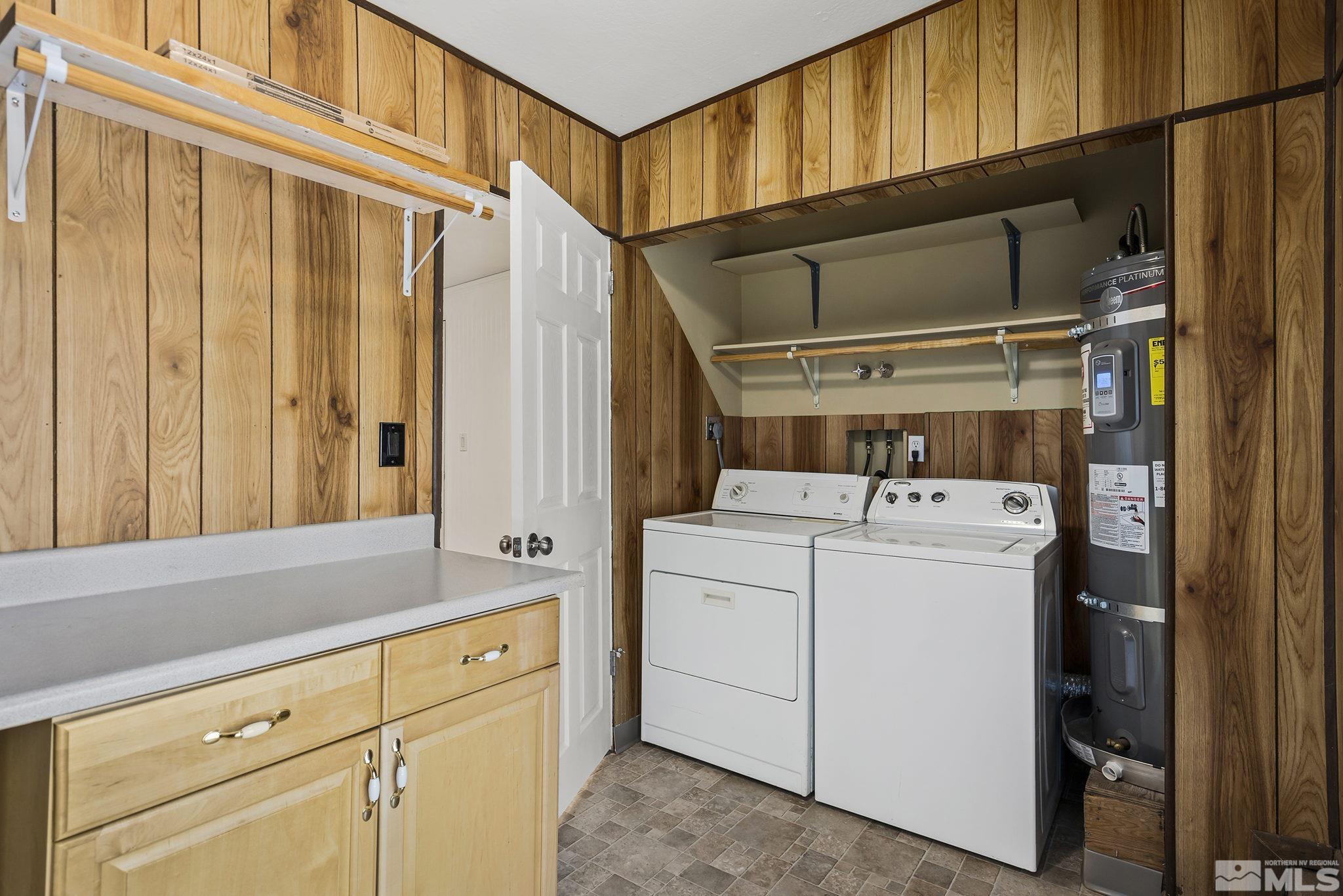 2050 Brisbane Avenue Reno, NV 89503 - Photo 12 of 24 a utility room with dryer and washer