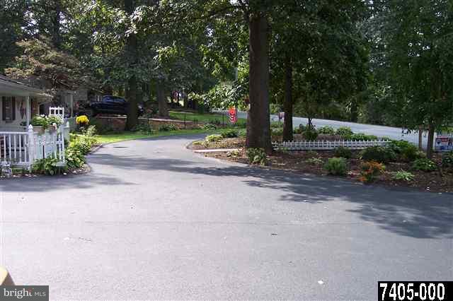 5142 Waltersdorff Road Spring Grove, PA 17362 - Photo 3 of 24