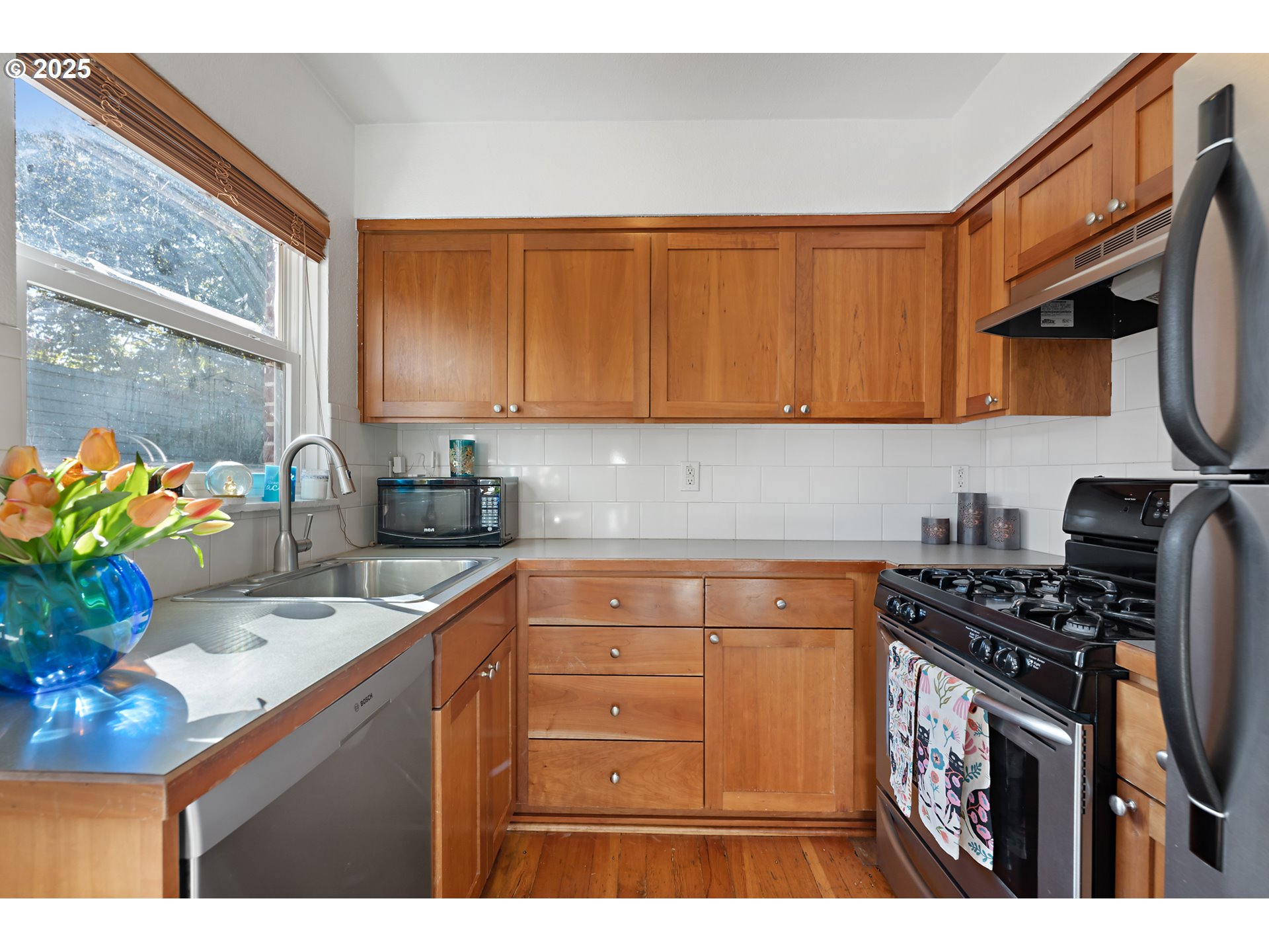 5405 Northeast 10th Avenue, Unit 3 Portland, OR 97211 - Photo 14 of 48 Kitchen