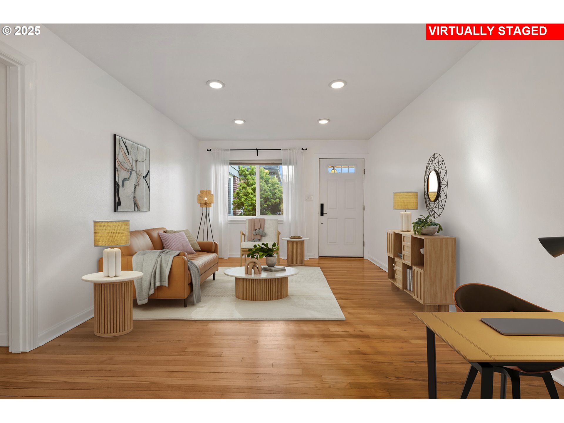 5405 Northeast 10th Avenue, Unit 3 Portland, OR 97211 - Photo 24 of 48 Living Room/Entrance