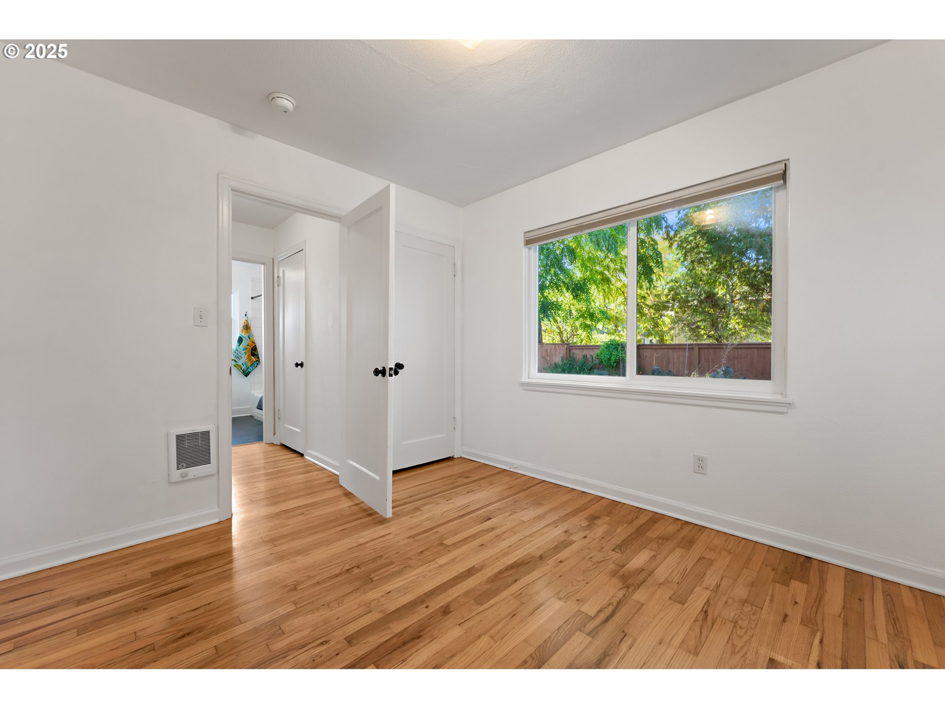 5405 Northeast 10th Avenue, Unit 3 Portland, OR 97211 - Photo 27 of 48 Bedroom