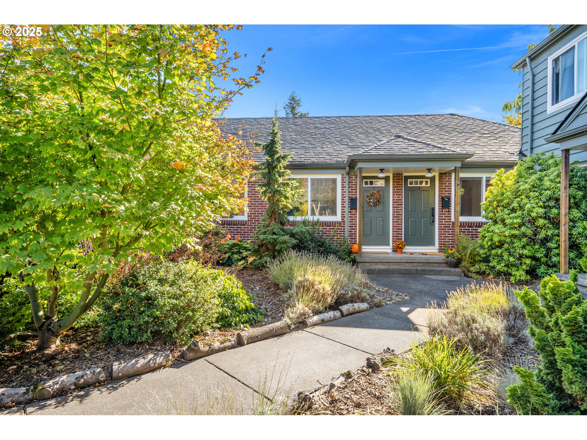 5405 Northeast 10th Avenue, Unit 3 Portland, OR 97211 - Photo 6 of 48 Courtyard