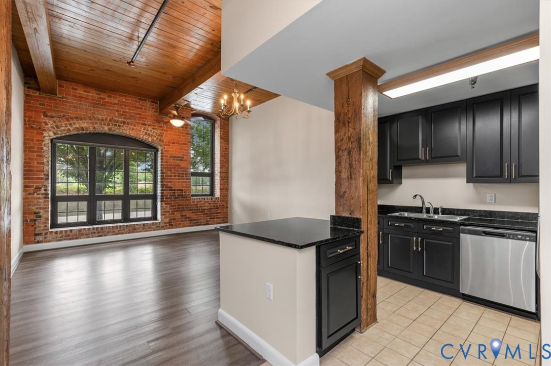 251 Rocketts Way, Unit 104 Henrico, VA 23231 - Photo 6 of 41