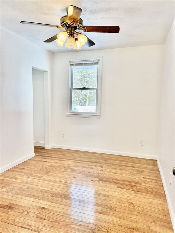 109 Forest Road Salisbury, MA 01952 - Photo 21 of 32