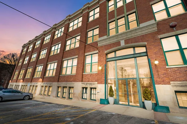 $349,000 | 601 Linden Place, Unit 121, Evanston, IL 60202