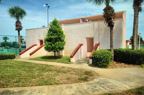 a view of a tennis court