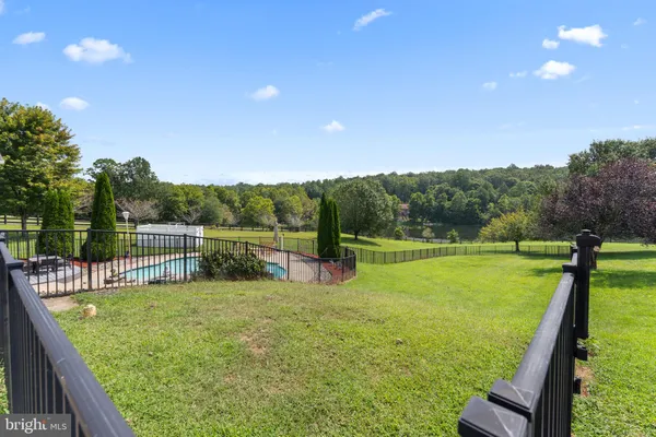 $925,000 | 15092 Rixeyville Lakes Court, Rixeyville, VA 22737