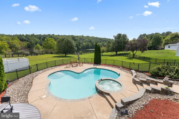$925,000 | 15092 Rixeyville Lakes Court, Rixeyville, VA 22737