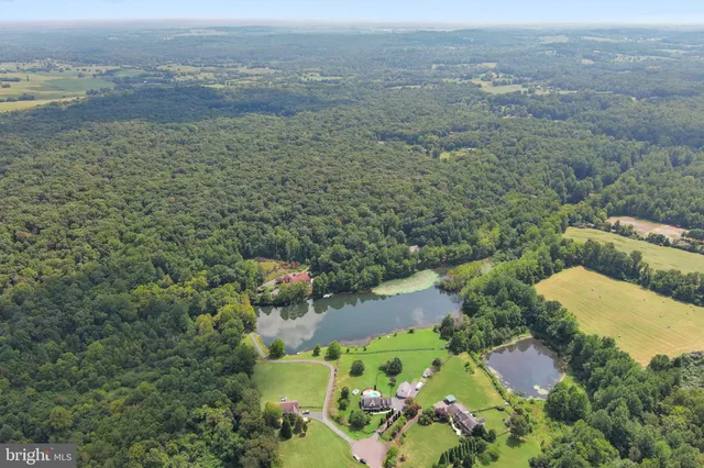 $999,999 | 15092 Rixeyville Lakes Court, Rixeyville, VA 22737