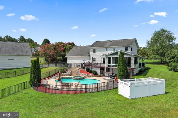 $925,000 | 15092 Rixeyville Lakes Court, Rixeyville, VA 22737