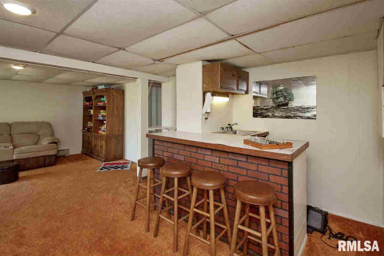 1919 Cleveland Road Colona, IL 61241 - Photo 13 of 19 Gallery Image 13