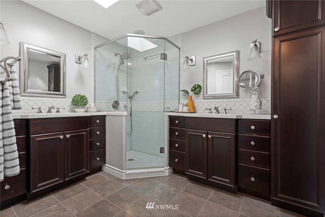 9630 Hilltop Road Bellevue, WA 98004 - Photo 21 of 40 Gallery Image 21