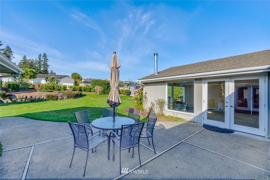 9630 Hilltop Road Bellevue, WA 98004 - Photo 32 of 40 Gallery Image 32
