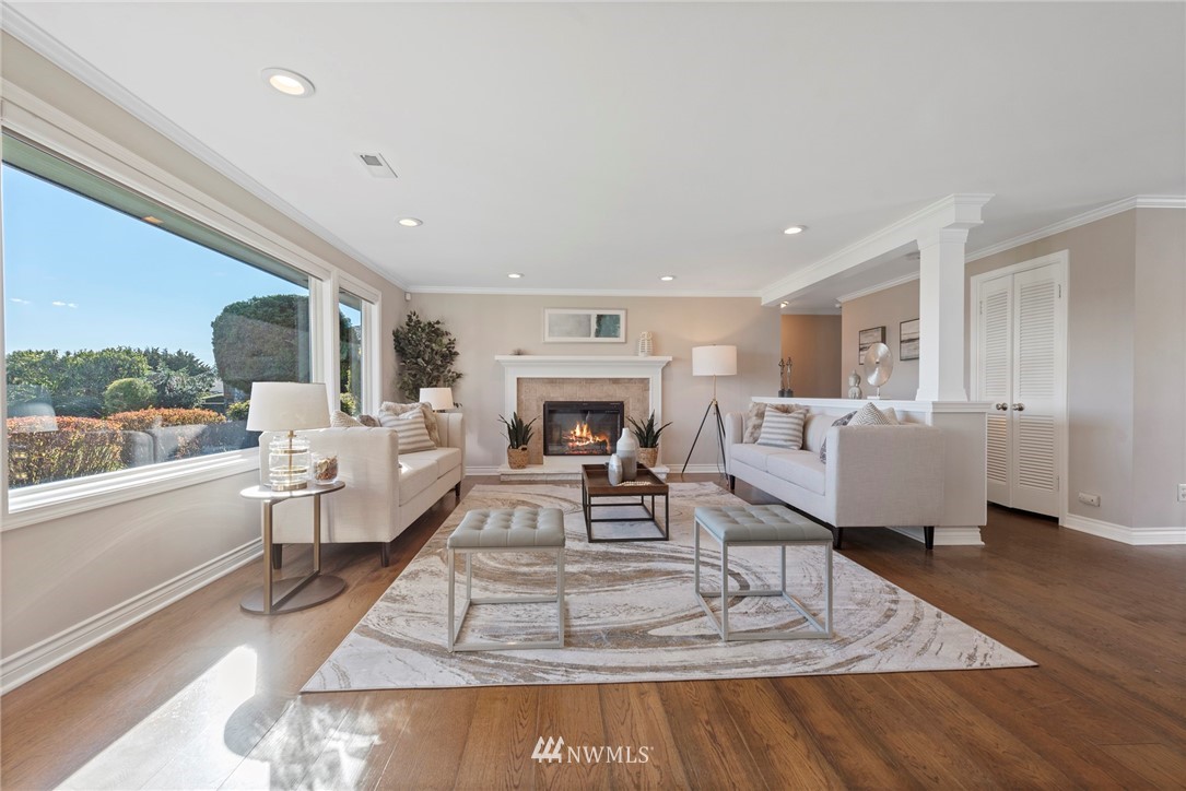 9630 Hilltop Road Bellevue, WA 98004 - Photo 6 of 40 Gallery Image 6