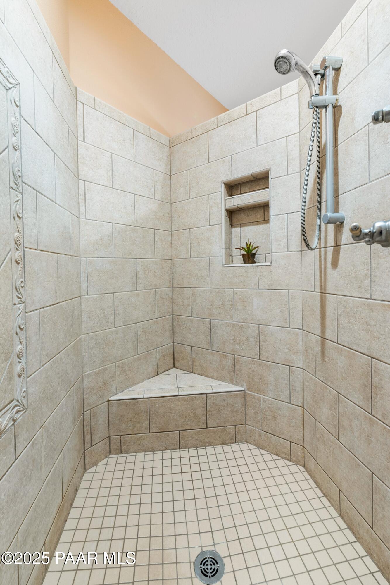 1515 North Happy Valley Road Prescott, AZ 86305 - Photo 40 of 89 Snail Shower with Dual Shower Heads