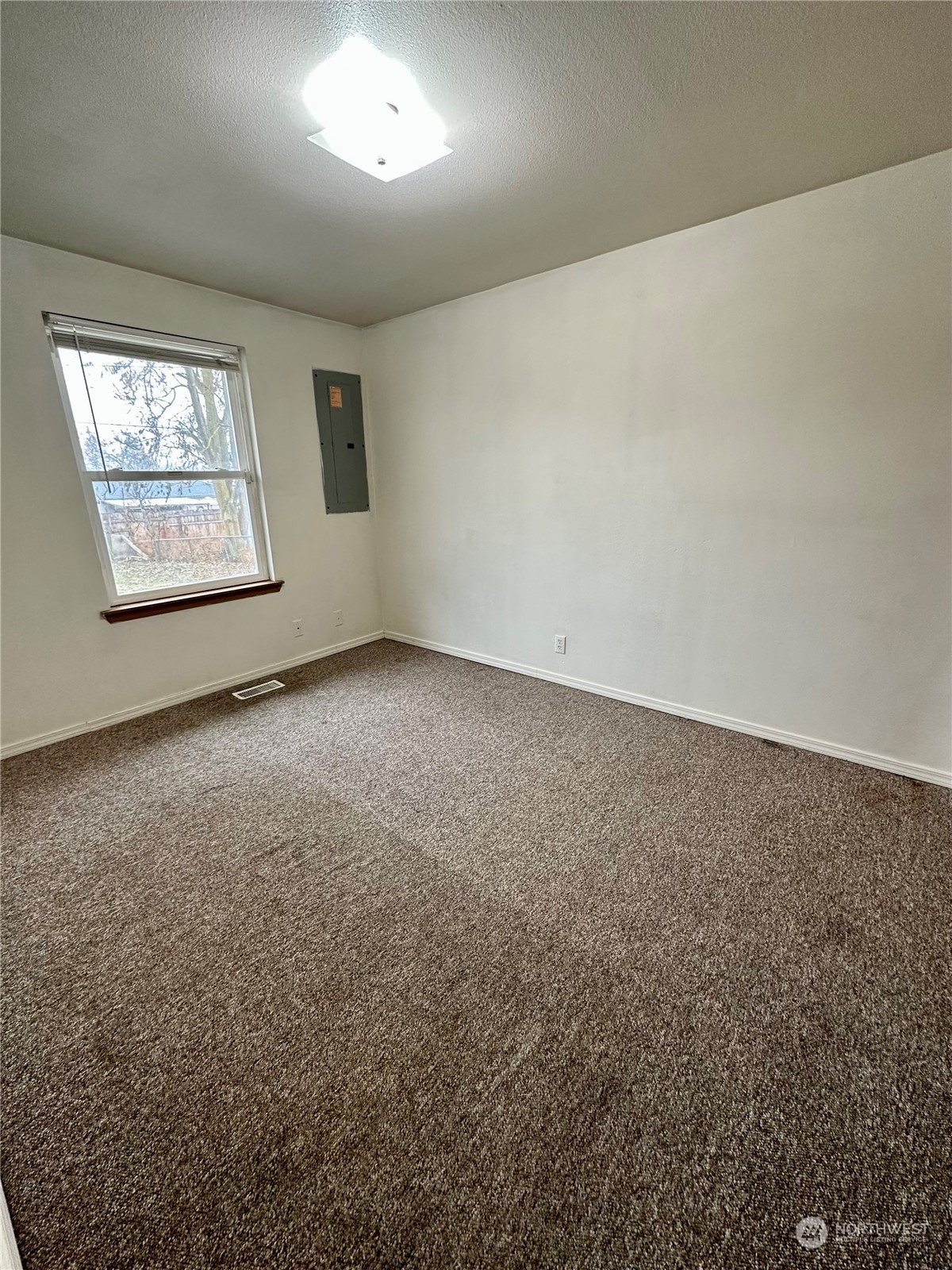 527 North Clark Road Moses Lake, WA 98837 - Photo 14 of 21 Gallery Image 14