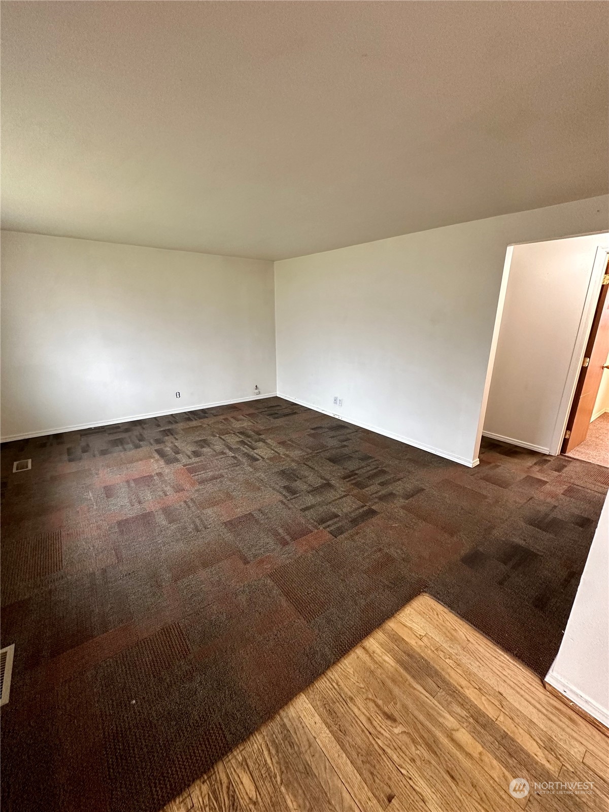 527 North Clark Road Moses Lake, WA 98837 - Photo 9 of 21 Gallery Image 9