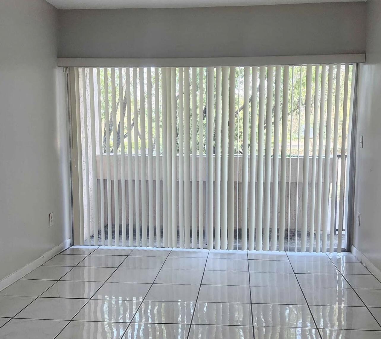488 Northeast 18th Avenue, Unit 208 Homestead, FL 33033 - Photo 2 of 11 IMG_3644