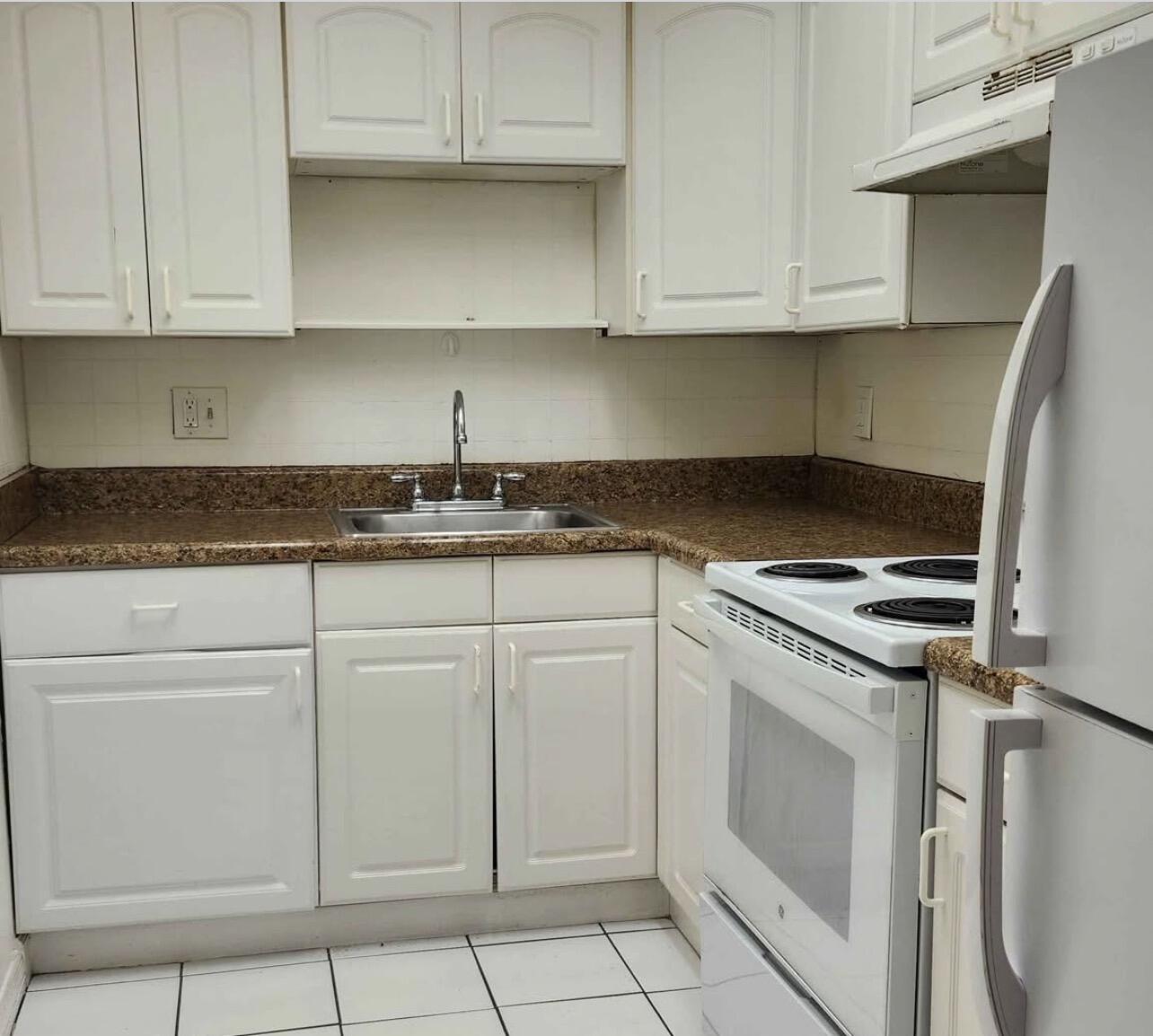 488 Northeast 18th Avenue, Unit 208 Homestead, FL 33033 - Photo 9 of 11 IMG_3651