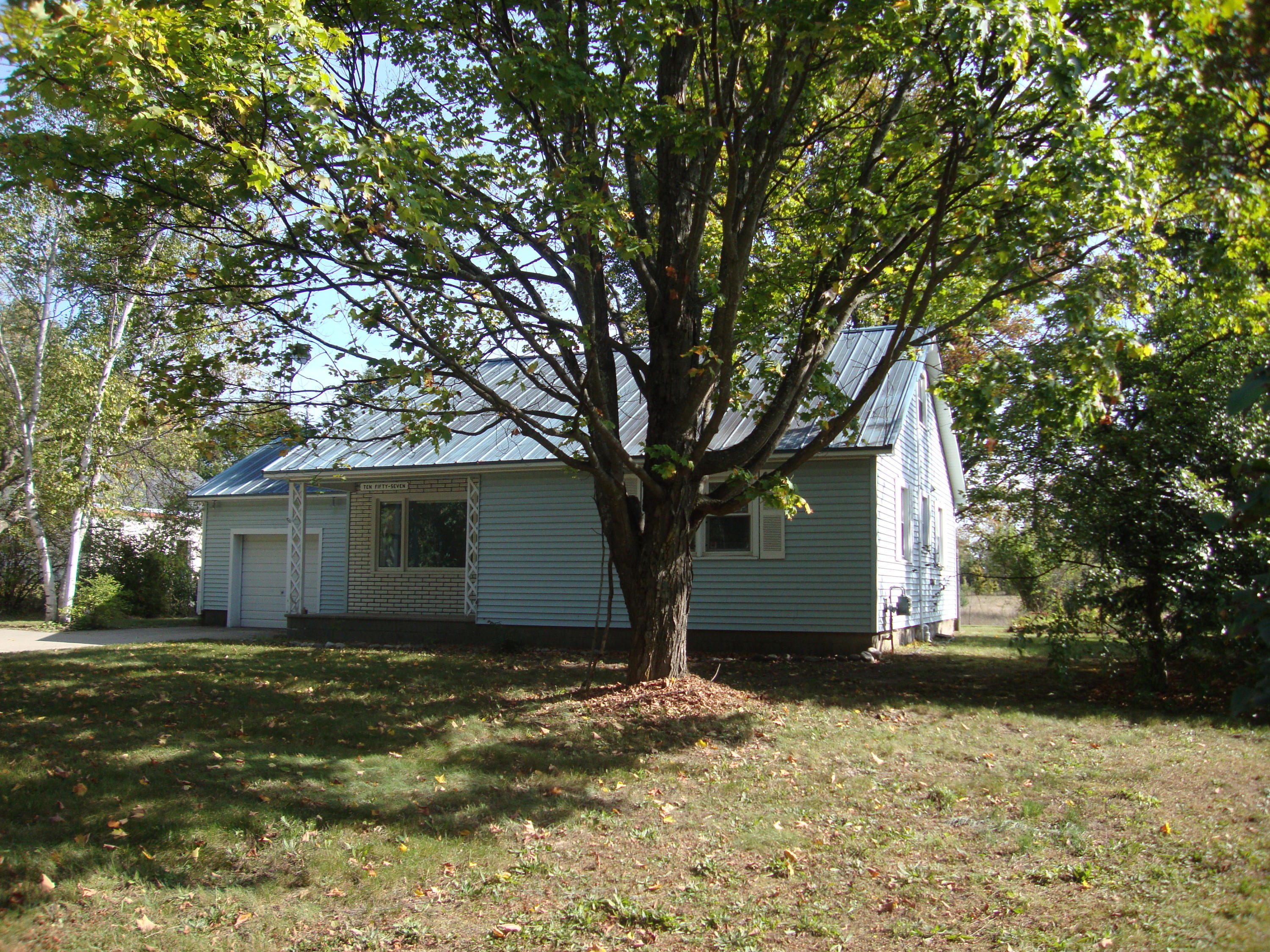 1057 Hayes Road Gaylord, MI 49735 - Photo 19 of 25 Gallery Image 19