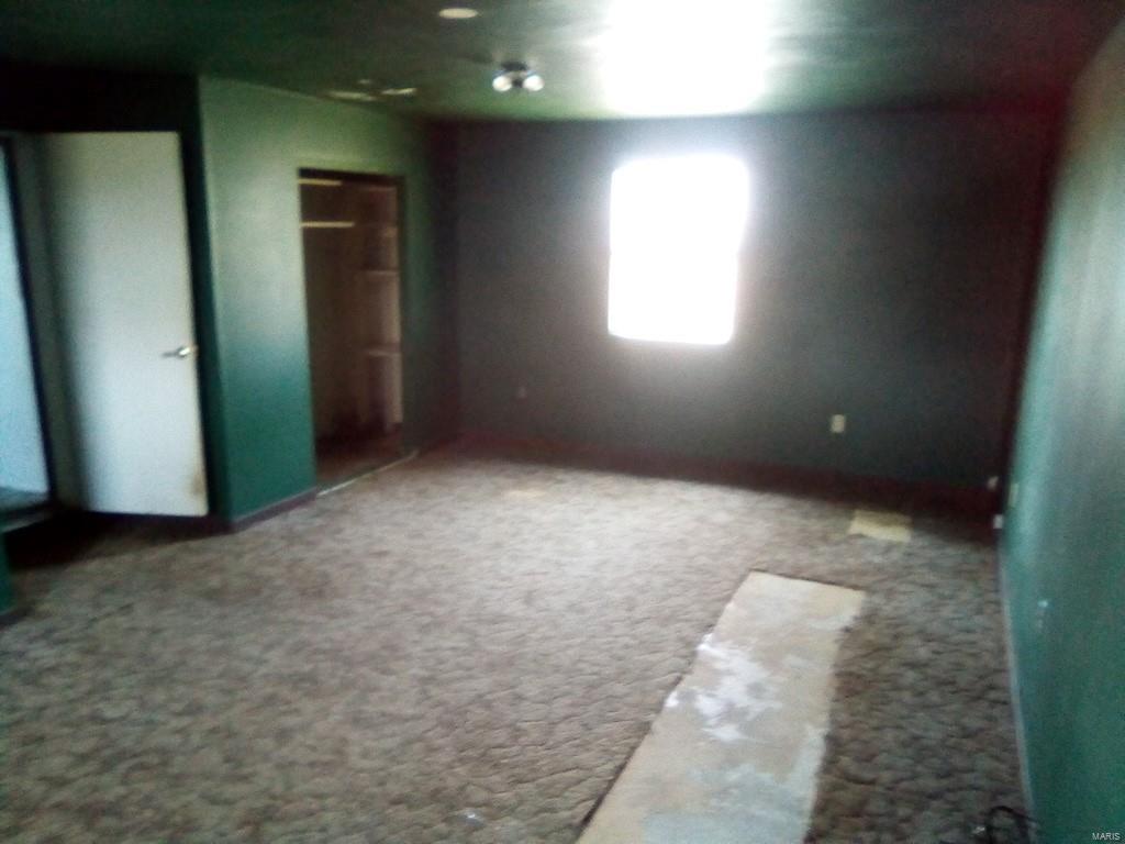 6958 Holcomb School Road Freeburg, IL 62243 - Photo 8 of 12