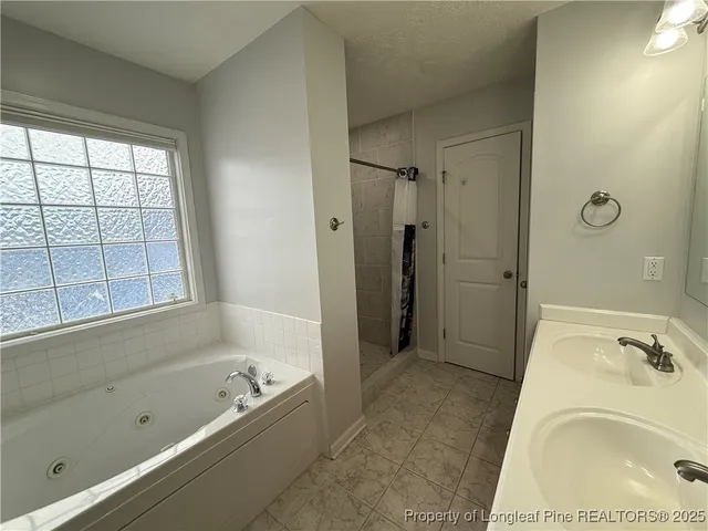 $2,250 | 3320 Benson Place, Fayetteville, NC 28306