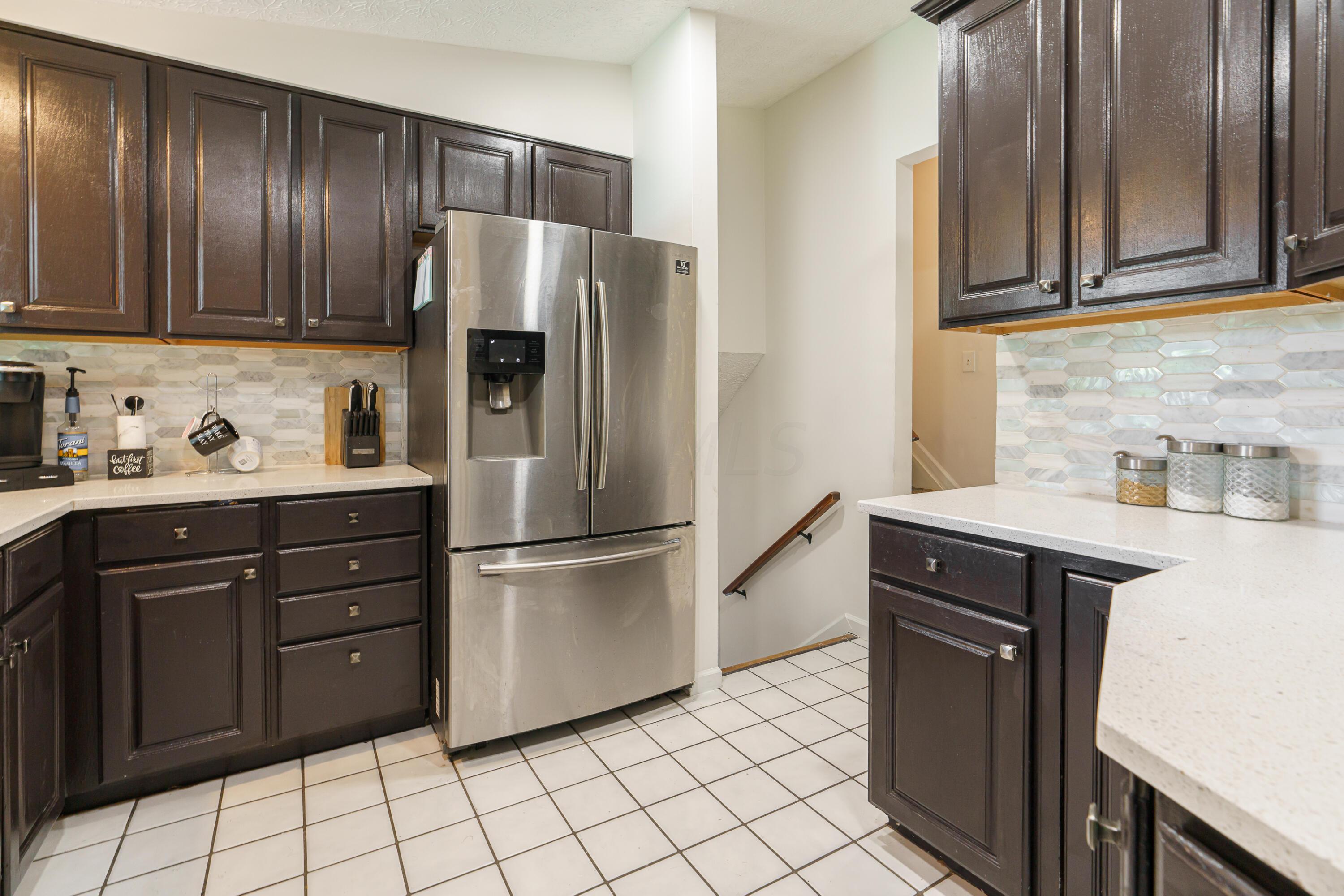 6337 South Sunbury Road Westerville, OH 43081 - Photo 13 of 28 Kitchen