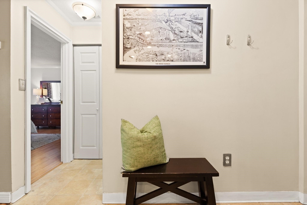3 Summit Drive, Unit 17 Reading, MA 01867 - Photo 4 of 19