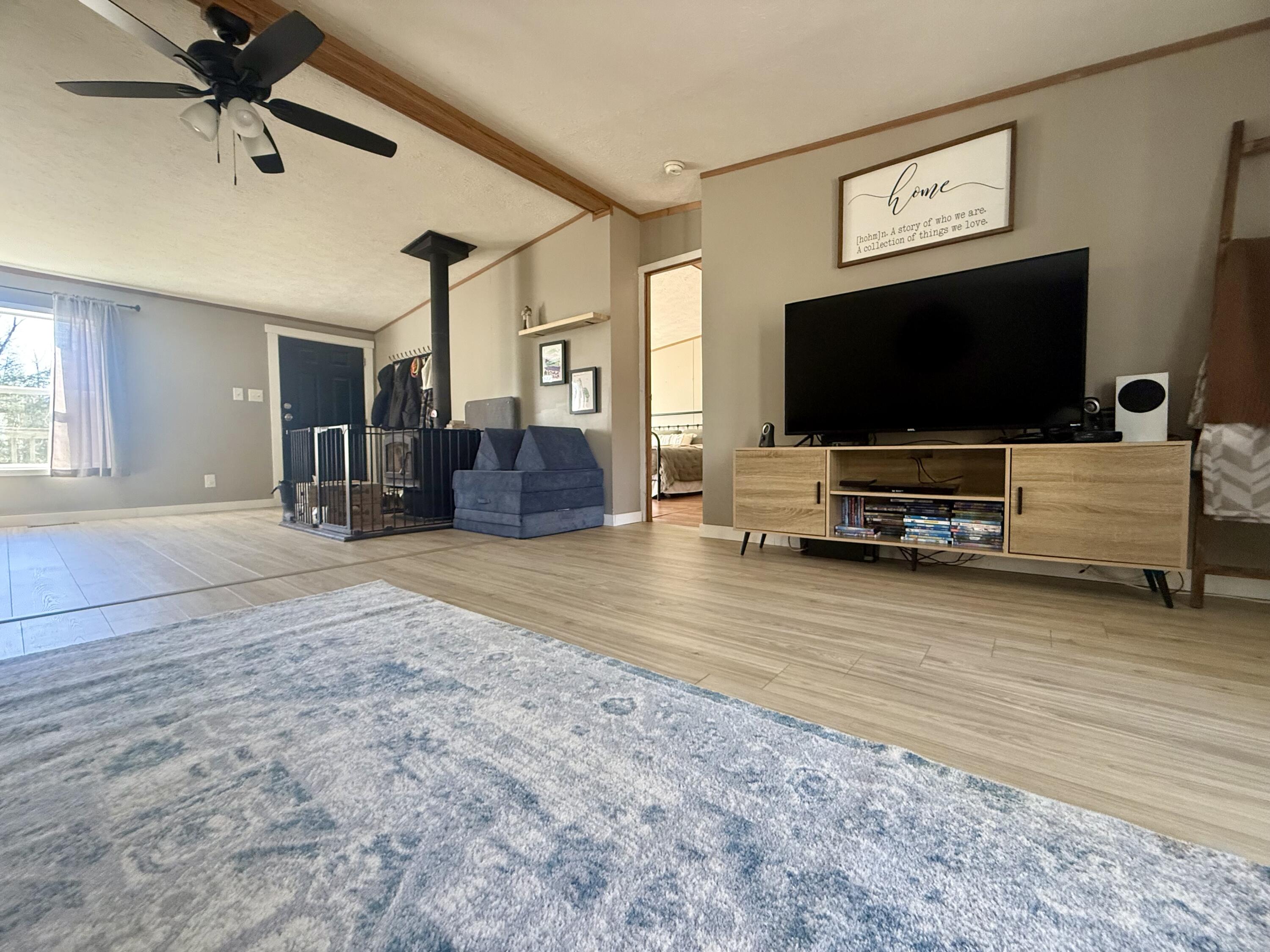 132 Goodhue Road Sidney, ME 04330 - Photo 3 of 25 04. Living Room