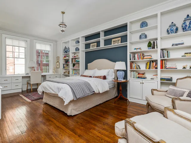 $1,350,000 | 232 East Walton Place, Unit 5E, Chicago, IL 60611