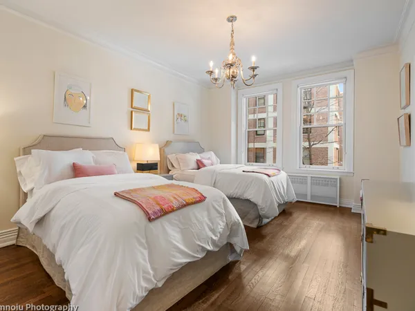 $1,350,000 | 232 East Walton Place, Unit 5E, Chicago, IL 60611