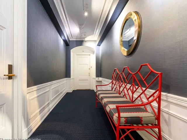 $1,350,000 | 232 East Walton Place, Unit 5E, Chicago, IL 60611