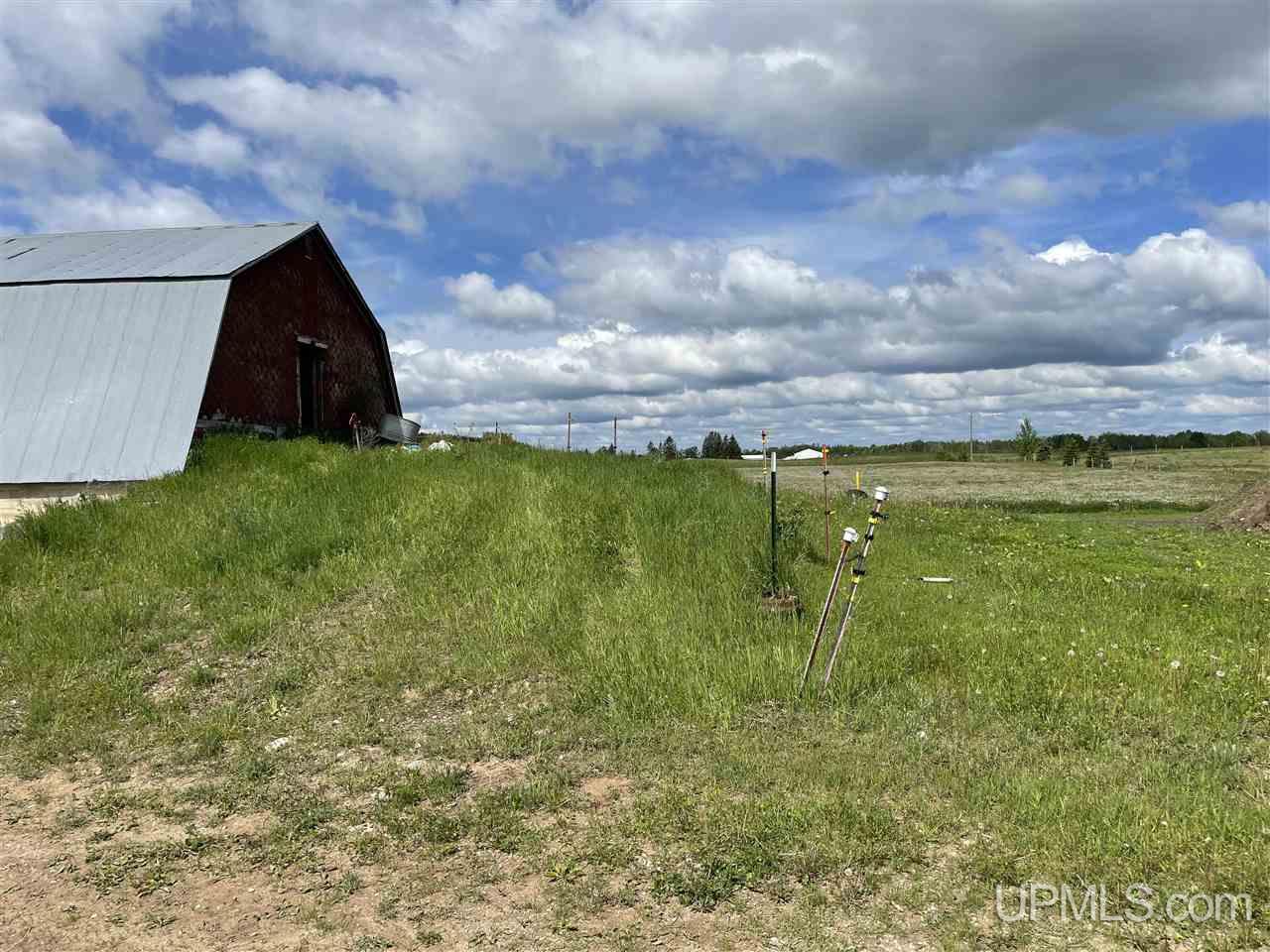 2968 14th Road Escanaba, MI 49829 - Photo 8 of 16